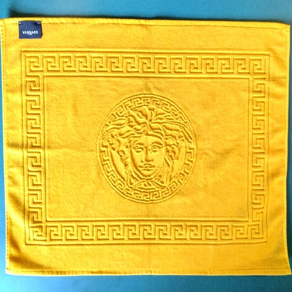 1 Left! BRAND NEW Versace Home Medusa & Greek Key Towel or Bath Mat - Picture 8 of 8
